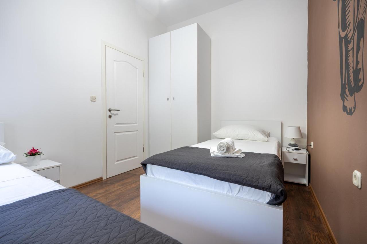 Ivano Appartement Ston Buitenkant foto
